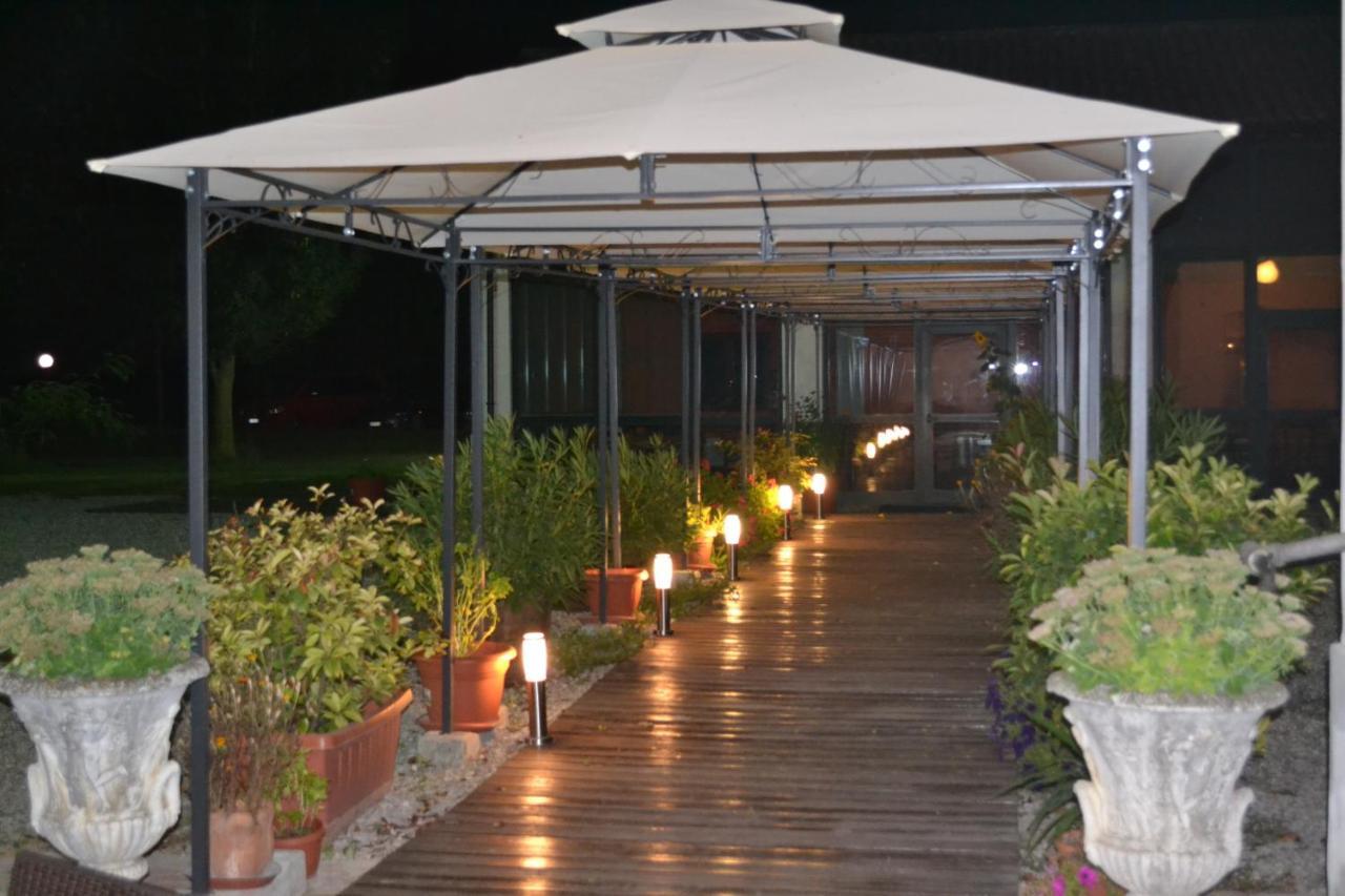 Hotel Riviera Ristorante La Briciola Novellara Extérieur photo