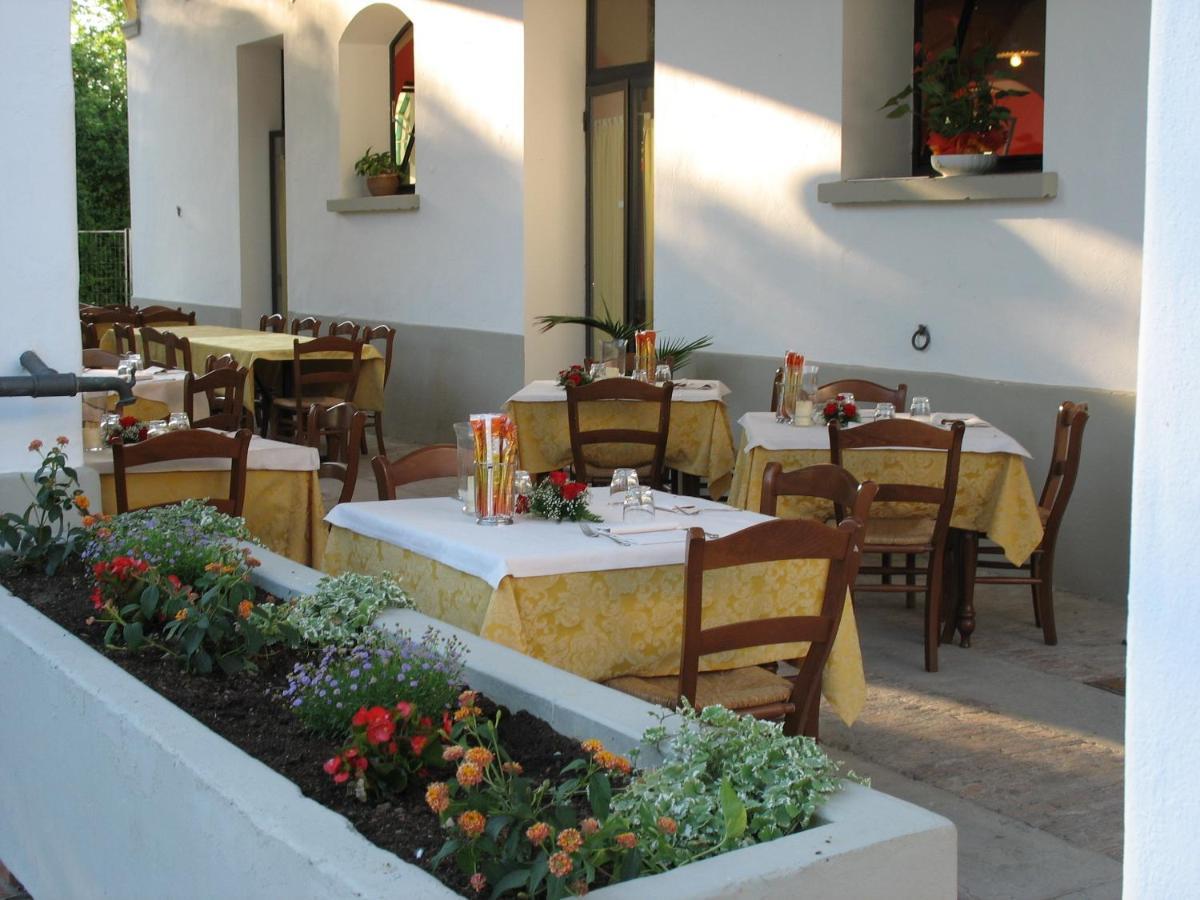 Hotel Riviera Ristorante La Briciola Novellara Extérieur photo
